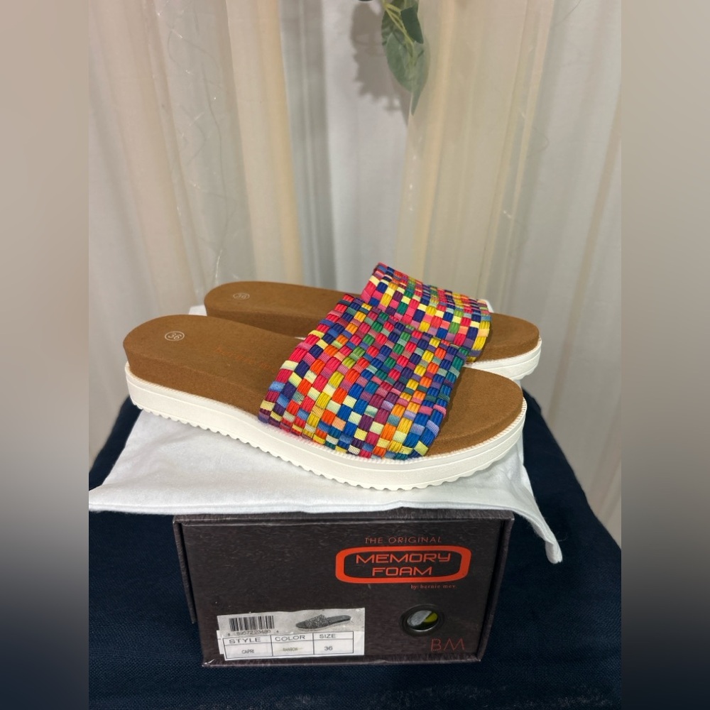 Bernie Mev Capri Rainbow Woven Slide Sandals EU 36 US 6 Memory Foam